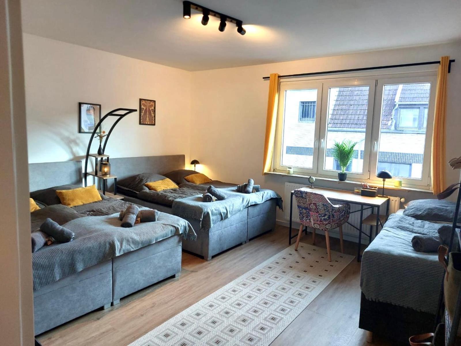 Appartamento Rtr Essen - Fuer Bis Zu 8 Personen - Voll Ausgestattet - Zentral Limbecker Platz - Messe - Uniklinikum - Smart Tv - Modern Esterno foto